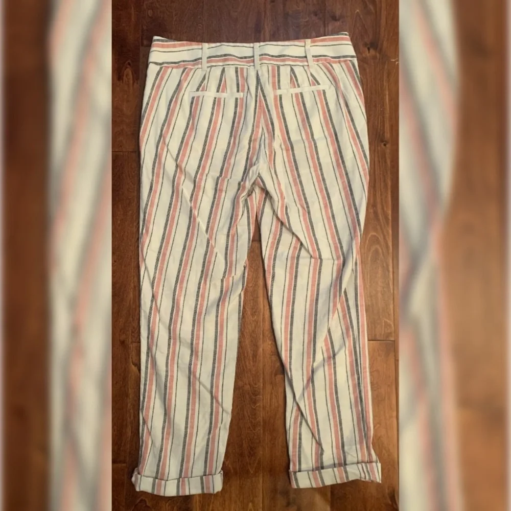 Loft Cropped Pants - Picture 4 of 6